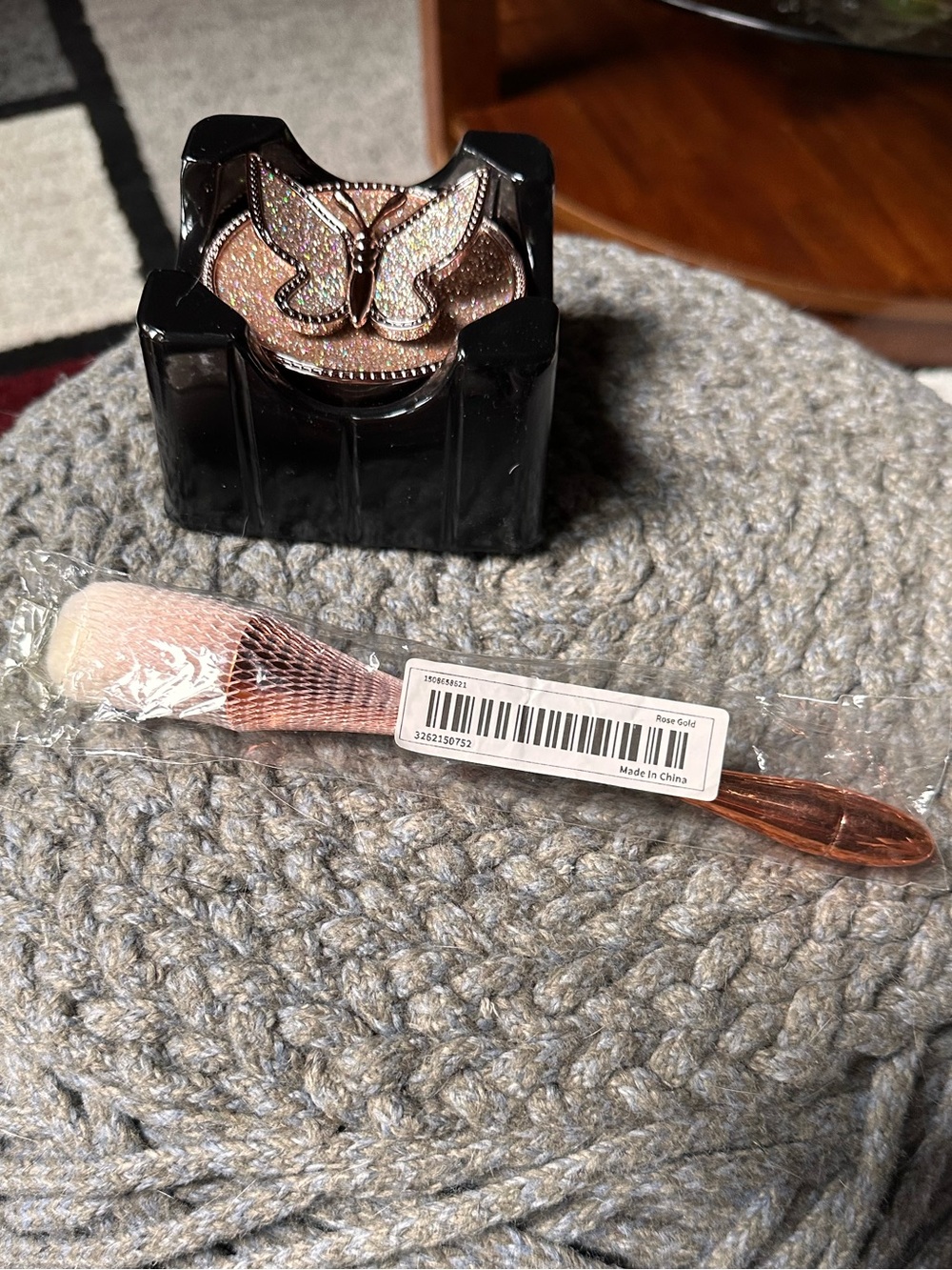 Rose Gold Butterfly Loose Setting Powder and brush - Soft Beige
